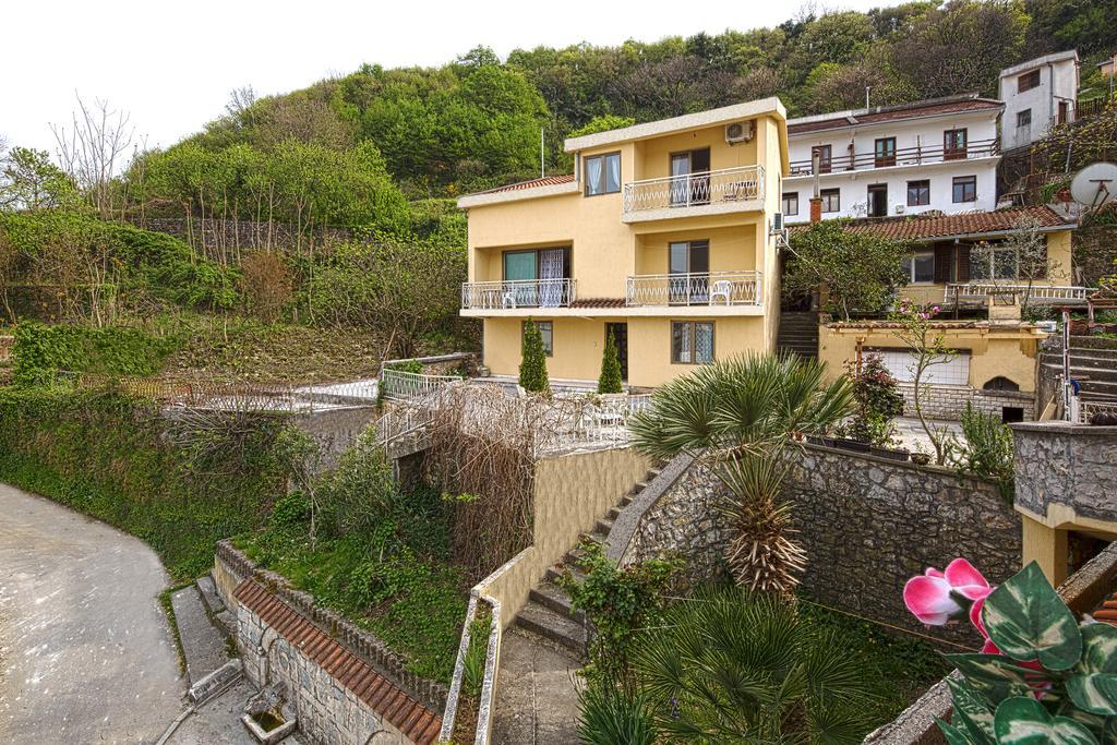 Pirate Backpackers Hostel Ulcinj Ngoại thất bức ảnh