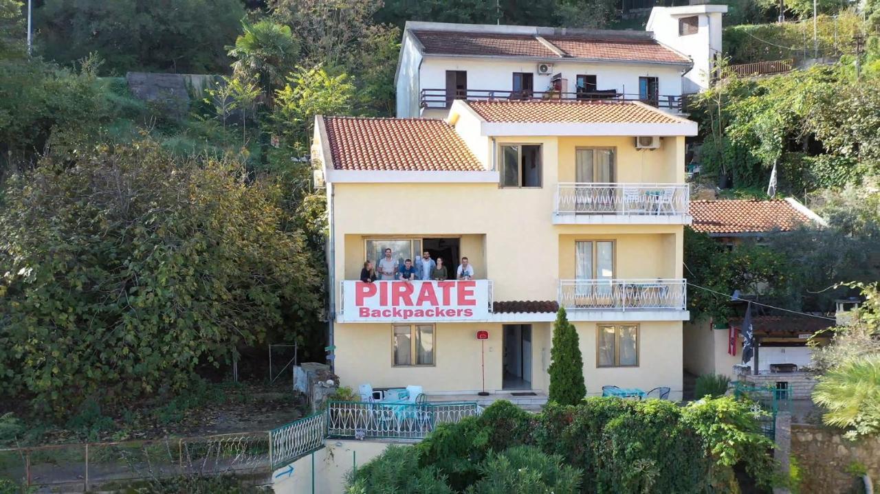 Pirate Backpackers Hostel Ulcinj Ngoại thất bức ảnh